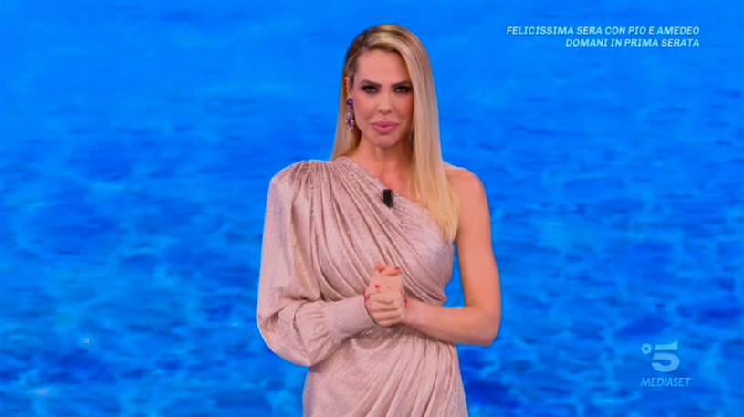 Ilary Blasi - Isola dei Famosi 2021