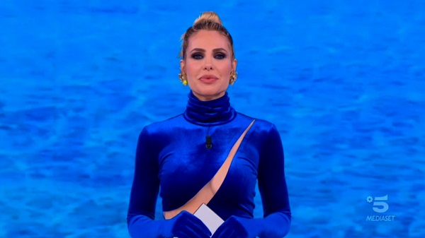 Isola dei Famosi 2021, decima puntata – L’eliminata Beatrice va a Playa Imboscada. 3 donne al televoto