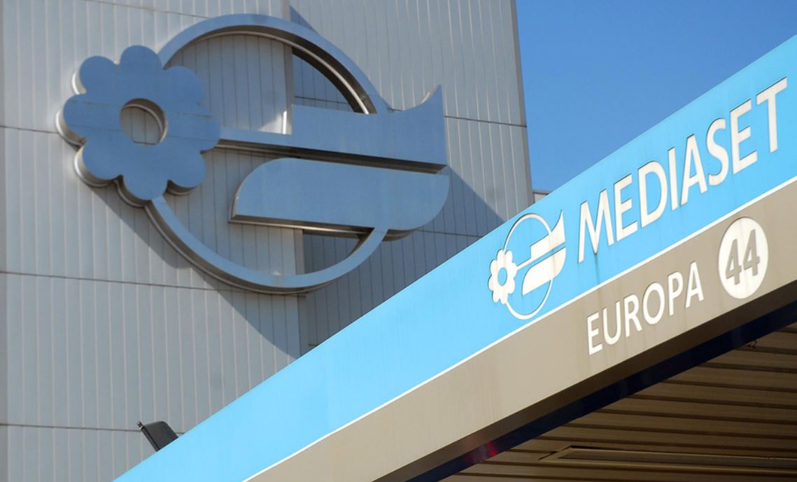 Vivendi, Mediaset pronta a riacquistare le proprie azioni. Ma riprendono i contatti con il socio francese