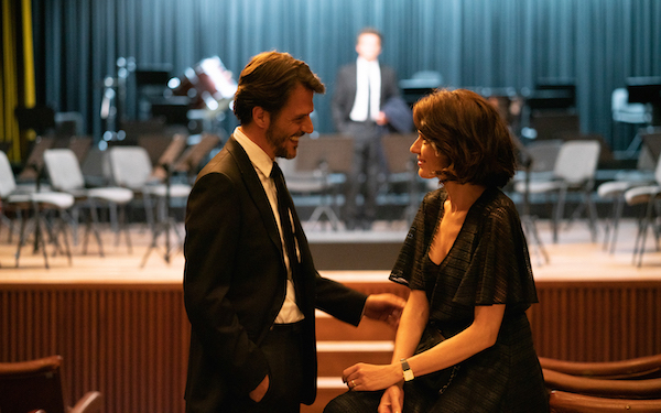 Ascolti TV | Domenica 25 aprile 2021. Vince La Compagnia del Cigno ma non va oltre il 14.7%, Bonolis cala al 14.2%. Bene Giletti 6.8%-10.8%, Fazio 10.3%-8.1%. Gli Oscar (fino alle 2) al 3.2% su Tv8