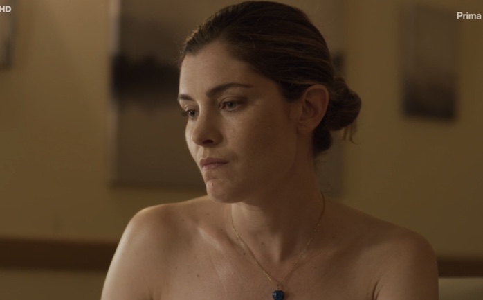 Ascolti TV | Lunedì 19 aprile 2021. La Fuggitiva (21.5% – 5 mln) prende il largo sull’Isola (17.5% – 3 mln)