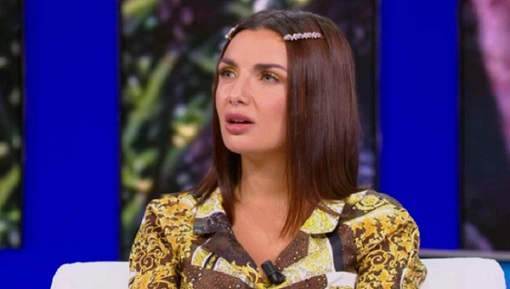 Isola dei Famosi, Beppe Braida definitivo su Elettra Lamborghini: «Un Alieno. Il corpo è lì ma i pensieri li avrà lasciati da qualche parte»