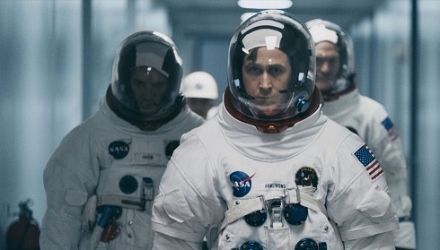 Programmi TV di stasera, giovedì 13 maggio 2021. Su Canale 5 Ryan Gosling è il «First Man» Neil Armstrong