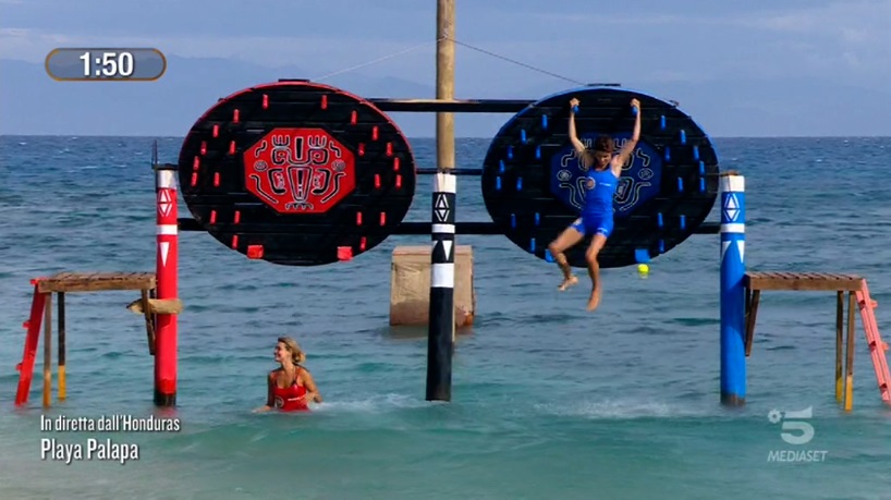 Isolde batte Miryea - Isola dei Famosi 2021