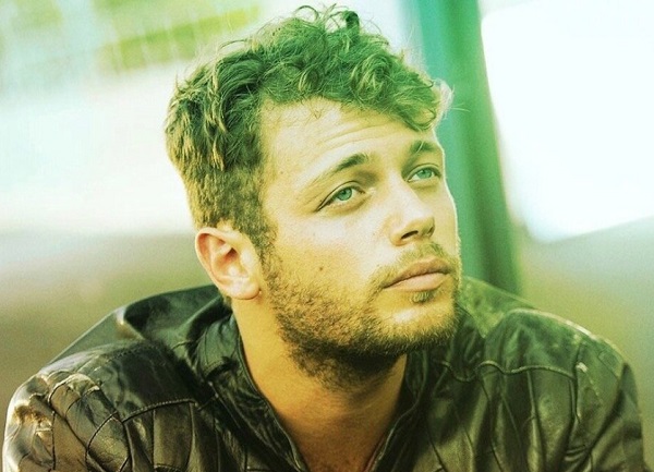 Ludovico Tersigni nuovo conduttore di X Factor