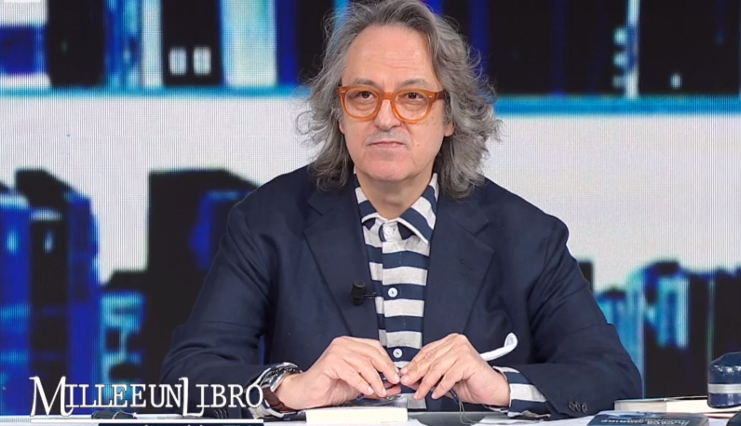 Striscia la Notizia: nel programma di Marzullo inquadrati i gioielli realizzati dalla regista Caldonazzo. Pubblicità occulta?