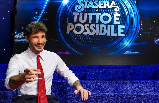 BOOM! Stefano De Martino verso la riconferma in Rai. Condurrà STEP e la serata per i 60 anni di Rai2