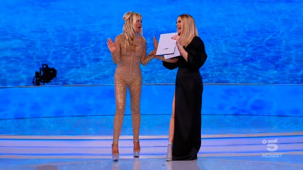 Vera e Ilary - Isola dei Famosi 2021 Vera e Ilary - Isola dei Famosi 2021
