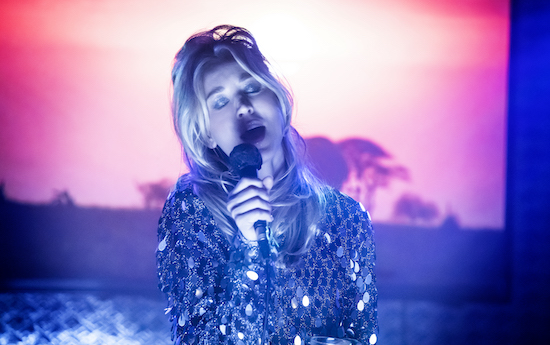 Sky Serie - L’assistente di volo – The Flight Attendant (2)