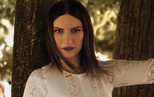 Laura Pausini racconta la sua vita in un “film” Amazon