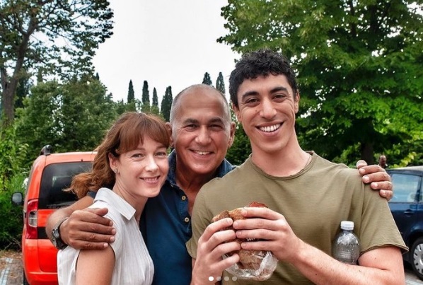 Le Fate Ignoranti: Disney “vietata ai minori”. Ozpetek pubblica una foto di Scarpetta nud0 (poi rimossa)