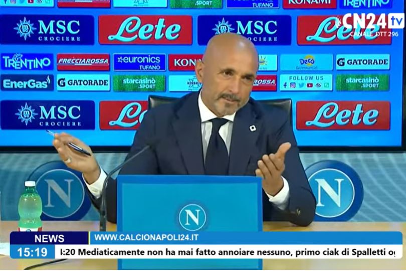 Luciano Spalletti, stoccata a Totti: «Sono felice di avergli dato la possibilità di fare una fiction. Mi dispiace non abbia avuto grande successo, se me l’avessero detto avevo un paio di scene per fare audience» – Video