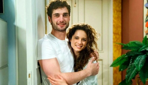 Un Posto al Sole, anticipazioni 19-23 luglio 2021: Renato scopre qualcosa su Niko e Susanna