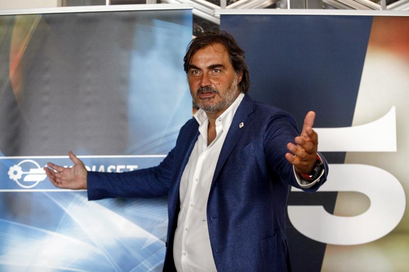 DAZN conferma Pardo in squadra alla faccia dell’esclusiva triennale con Mediaset annunciata da Piersilvio Berlusconi