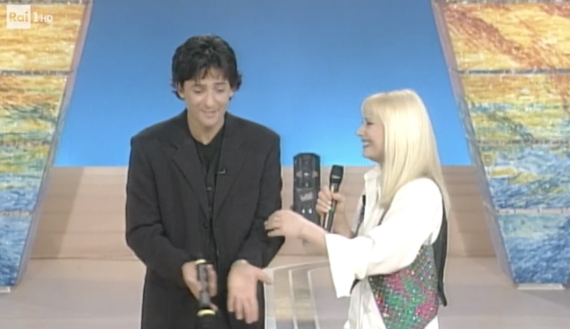 Ascolti TV | Martedì 20 luglio 2021. Vince Battiti Live (11.6%-1,6 mln). Carrambata (11%-1,8 mln) batte Turcata (8.8% – 1,4 mln).  Bene De Andrè (8.5%-1,6 mln). Bezos nello spazio al 2.5%