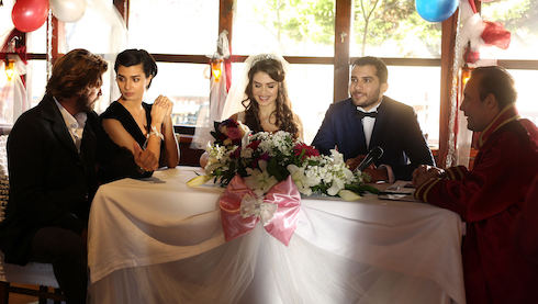 Brave and Beautiful, anticipazioni 26-30 luglio: matrimonio per Sirin e Kemal e per Adalet e Tahsin