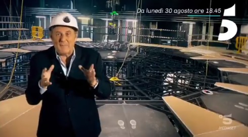 Caduta Libera: Gerry Scotti ‘capocantiere’ apre la stagione di Canale 5  – Video