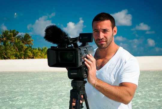 Ciro Di Maio: da Carramba a OnlyFans. Chi è l’ex conduttore arrestato per detenzione ai fini di spaccio