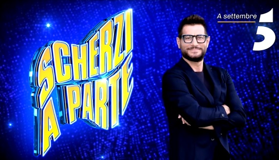 Scherzi a Parte gioca d’anticipo e brucia Da Grande. Al via il 12 settembre con Enrico Papi