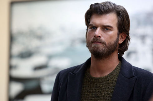 Brave and Beautiful, anticipazioni (30 agosto – 2 settembre 2021): Cesur sceglie di far riesumare il corpo del padre