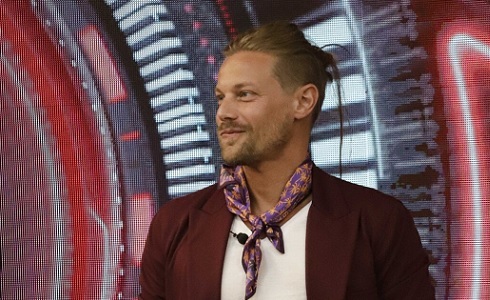 GF Vip 2021, il nominato Davide Silvestri accusa: «Devo far finta che c’ho una storia triste?» – Video