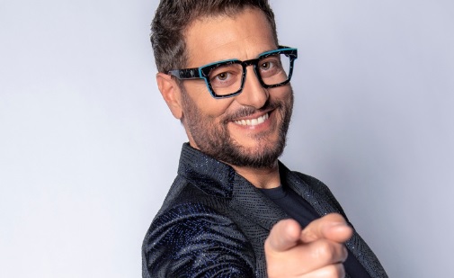 Programmi TV di stasera, domenica 12 settembre 2021. Al via la nuova edizione di «Scherzi a Parte» con Enrico Papi