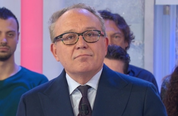 Enrico Varriale indagato per «stalking, atti persecutori e lesioni personali» all’ex compagna. La replica