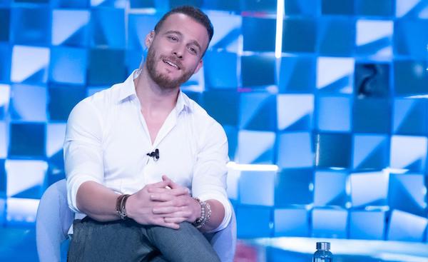 Verissimo, Kerem Bursin (Love is in the Air): «Voglio poter vivere liveramente con Hande Ercel». Gli ospiti del weekend