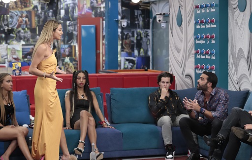 GFVip 2021, Soleil accusa Gianmaria di stalking. Antinolfi sbotta nel post puntata: «La faccio denunciare dai miei avvocati»