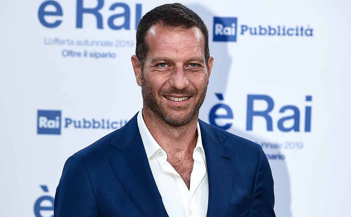 Anni 20 Notte torna con il ‘viaggiatore’ Daniele Piervincenzi. Al debutto Ilaria D’Amico e l’opinione di Anna Falchi