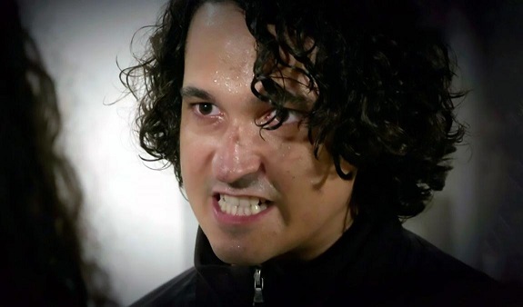 Un Posto al Sole, anticipazioni (1-5 novembre 2021): il rider psicopatico Mattia punta Rossella