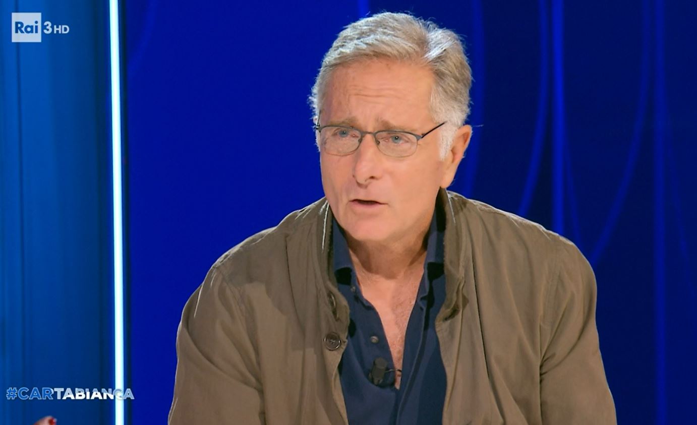 Paolo Bonolis risponde alla moglie Sonia Bruganelli: «Millantavo ricchezze? Per ogni pesce c’è l’esca giusta»