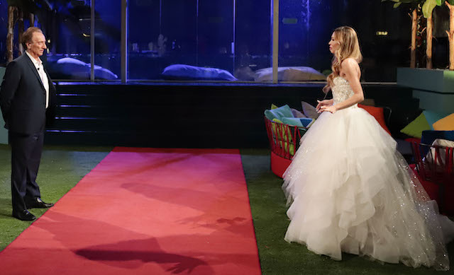 Ascolti TV | Lunedì 11 Ottobre 2021. I Bastardi vincono con il 21.8% (4,6 mln), GF Vip 20.7% (3,1 mln). Floppano Quelli che (3.1%) e Mystery Land (2.8%). Amici 22.8%