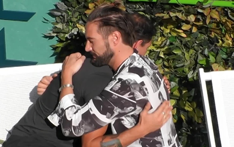 GF Vip, Alex Belli fa pace con Aldo Montano perché si è ricordato di volergli bene!