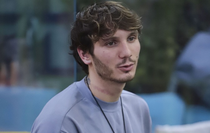 GF Vip, Manuel spera nell’eliminazione di Lulù e aggiunge: «Il nostro era semplicemente uno scambio d’affetto. Ci ha marciato sopra» – Video