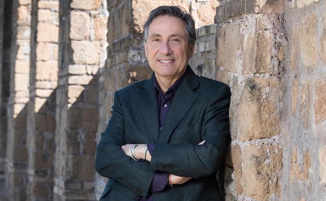 Sapiens – Un Solo Pianeta: Mario Tozzi riparte alla scoperta degli antenati dell’Homo Sapiens