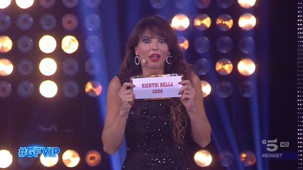 Grande Fratello Vip, ventesima puntata – Miriana viene eliminata ma ha il biglietto di ritorno: rientra nella casa. In tre al televoto