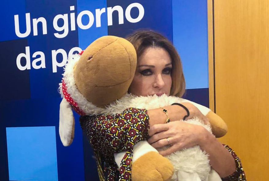 Paola Ferrari: «Non amo Dazn come tanti italiani. Diletta Leotta? Col turco non c’è mai stata, ha altri amori nello sport…»