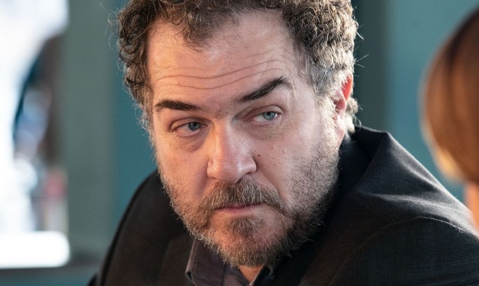 Programmi TV di stasera, venerdì 19 novembre 2021. Andrea Pennacchi da Zoro e su TV8 con ‘Petra’