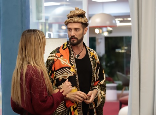 Alex Belli shock su Bortuzzo al GFVip: «Cadono a uno a uno, ultimo Manu perché non può cadere»