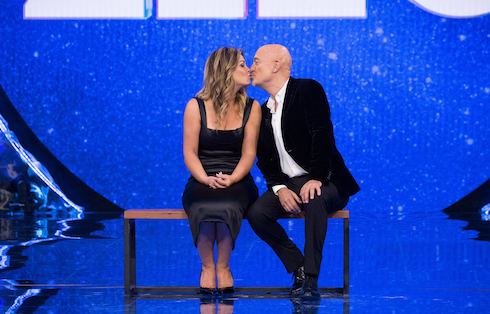 Pagelle TV della Settimana (22-28/11/2021). Promosso il ritorno di Zelig. Bocciato il pomeriggio ballerino di Rai2