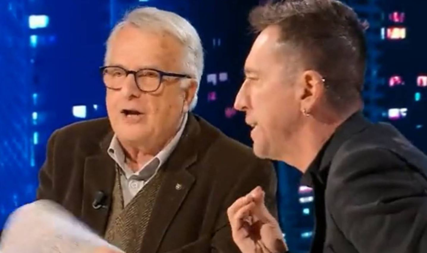 Cartabianca, rissa tra Scanzi e Contri: «Hai i neuroni di un cercopiteco». E si riapre il dibattito sui no-vax in tv – Video