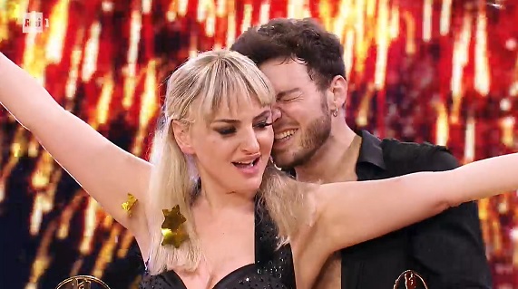 Arisa vince Ballando con le Stelle 2021