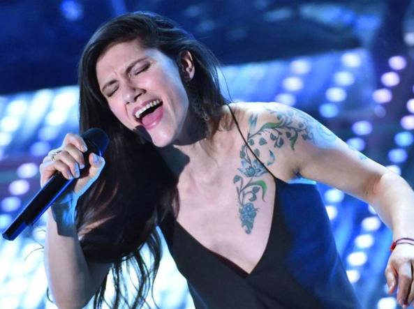 Elisa positiva al Covid, salta la partecipazione a Sanremo Giovani con gli altri Big