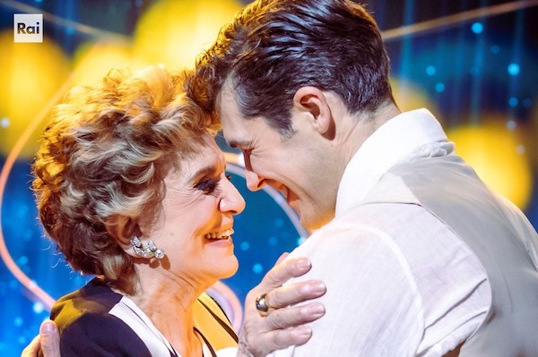 Danza con Me: Roberto Bolle fa ballare Leosini, Borghi e Del Bufalo. Conduce Serena Rossi con Lillo