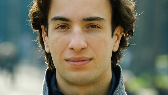 Un Posto al Sole, anticipazioni (20-24 dicembre 2021): Patrizio in crisi per la rottura con Clara