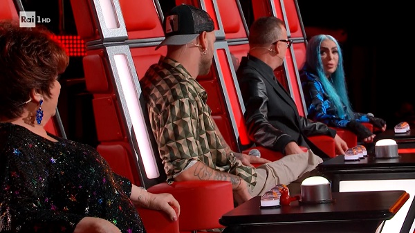 Ascolti TV | Venerdì 3 dicembre 2021. The Voice Senior (3,5 milioni – 18.5%) batte GF Vip (2,9 mln – 19.1%). In salita Le Iene (6.5%). Zecchino d’Oro al 14.4%
