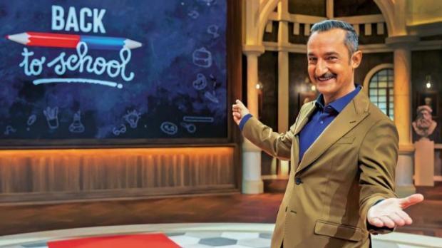 Programmi TV di stasera, martedì 4 gennaio 2022. Al via Back to School su Italia1 e la nuova edizione di Primo Appuntamento su RealTime