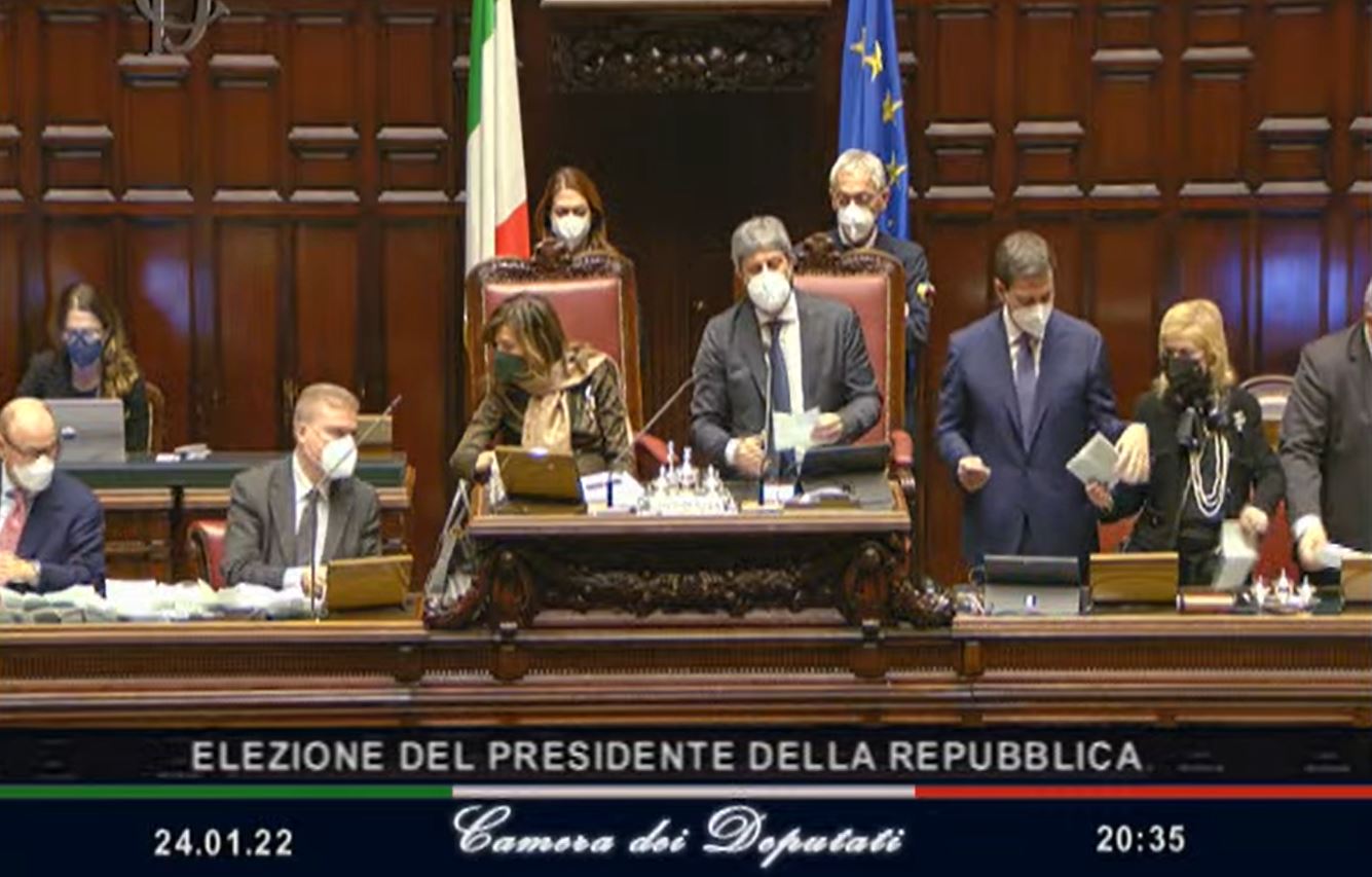 Elezioni Quirinale 2022: da Signorini ad Amadeus, ecco i votati famosi