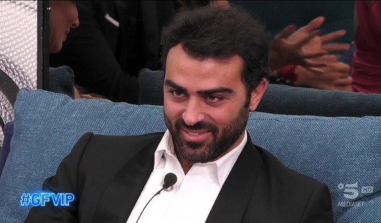 Grande Fratello Vip, trentanovesima puntata: Delia stravince il televoto contro Soleil e Giucas e sfida Katia, Manila e Davide per un posto in finale. Gianmaria Antinolfi abbandona il gioco